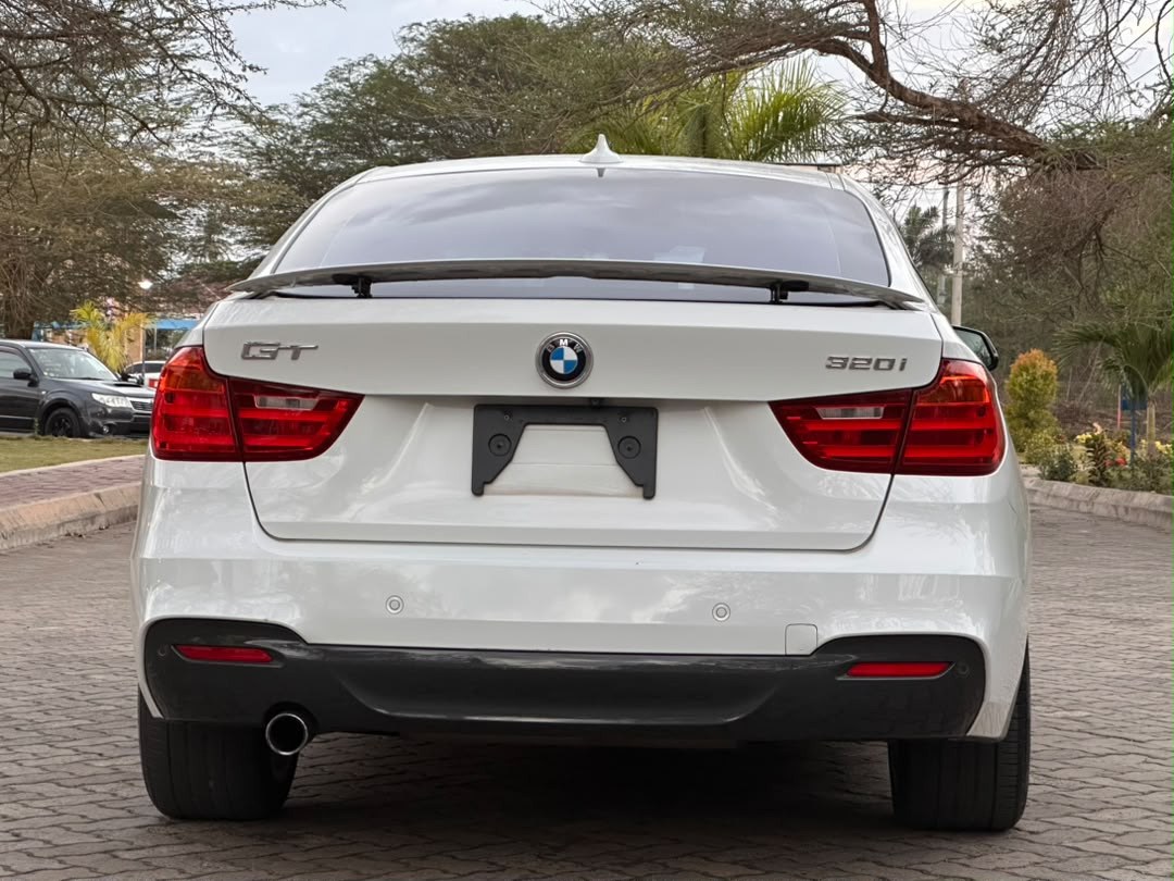 BMW 3 SERIES GT M-SPORT thumbnail 8